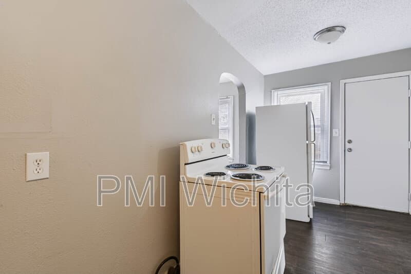 Wichita Condo: 2513 East 9th Street North