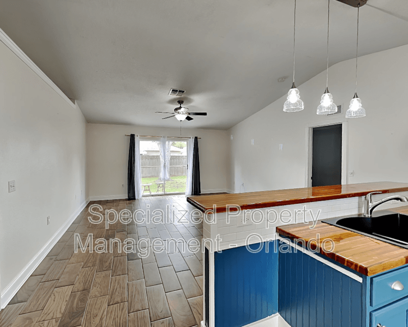 Orlando House: 3512 Stonefield Dr
