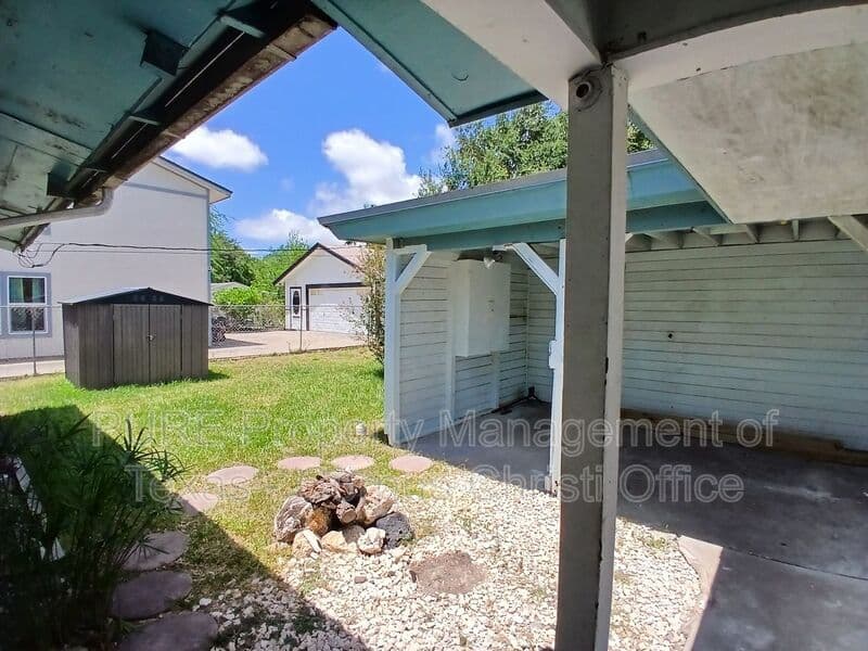Corpus Christi House: 4701 Prinston Dr