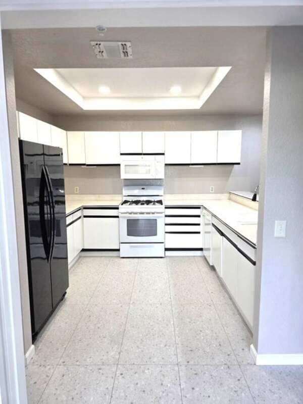 Palm Springs House: 2601 S Broadmoor Drive