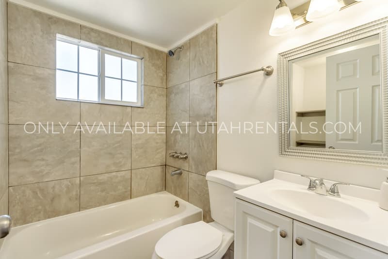 American Fork House: 411 W Main St