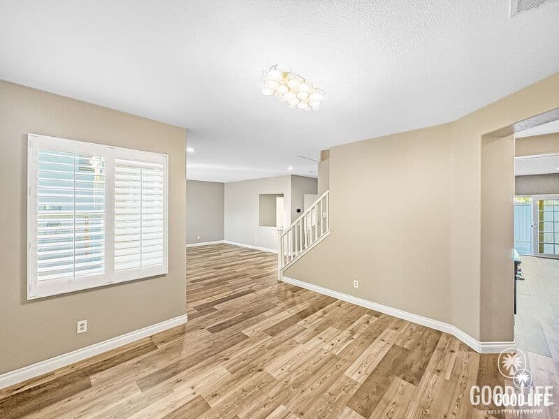 Oceanside House: 1124 Brighton Dr
