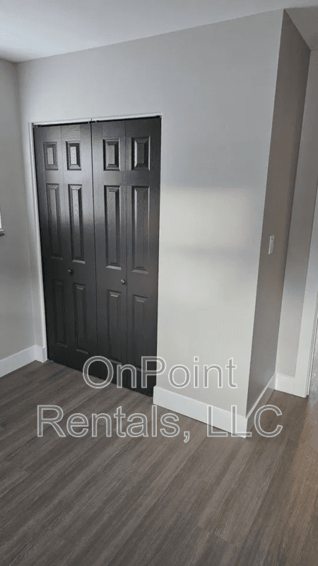 Westland Condo: 5903 North Wayne Road
