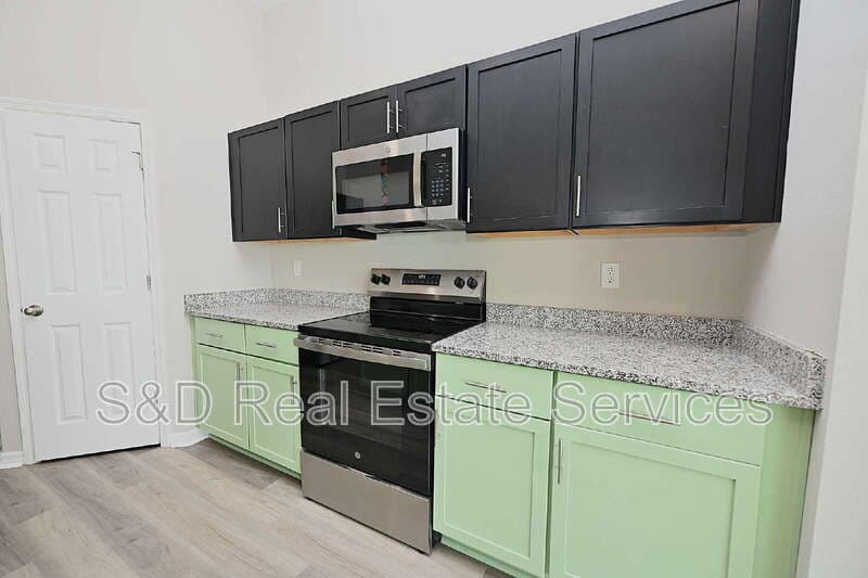 Lakeland House: 5511 Arlington River Drive