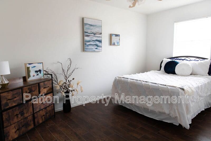 Amarillo House: 5761 Wabash Street