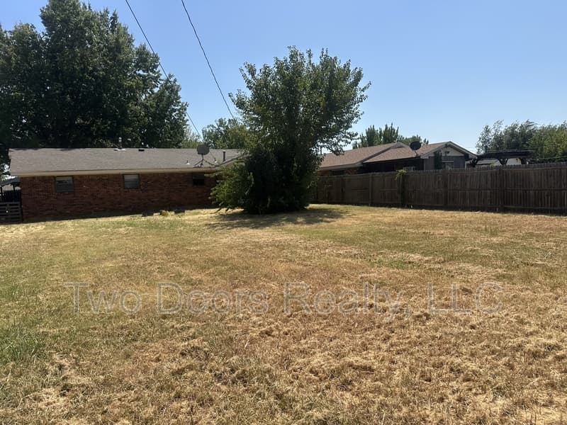 Oklahoma City House: 729 Northeast 37th Street