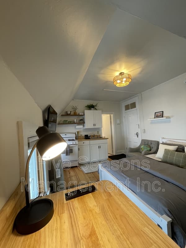 Burlington Condo: 19 Grant Street - 8