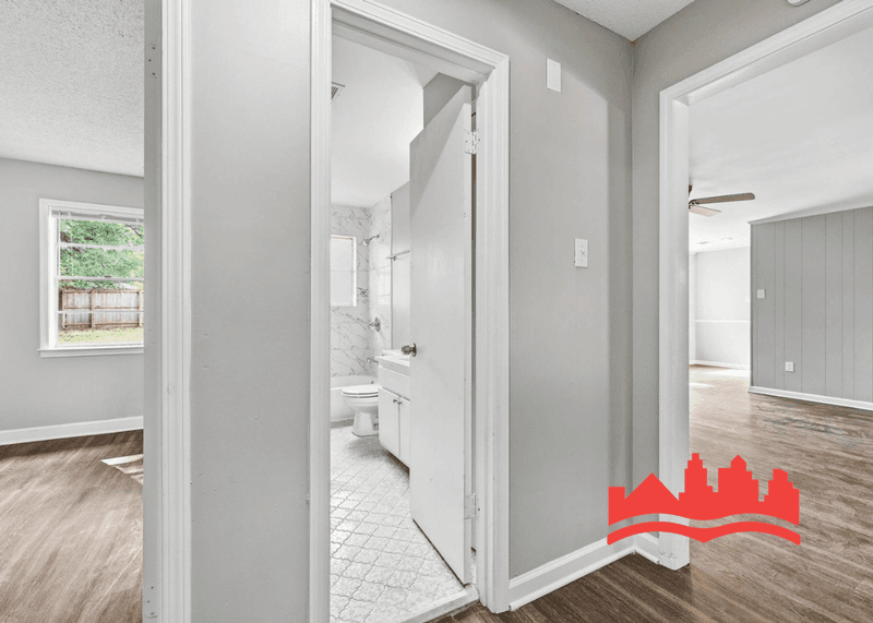 Bartlett House: 3915 Clover Hill Dr