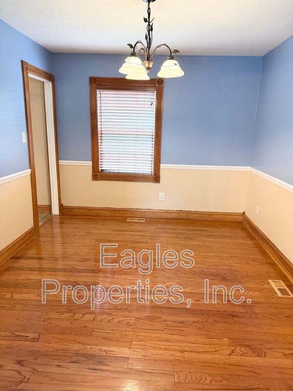 Dudley House: 1380 GENOA RD