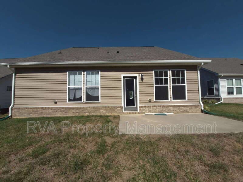 Chester House: 1713 Mainsail Lane