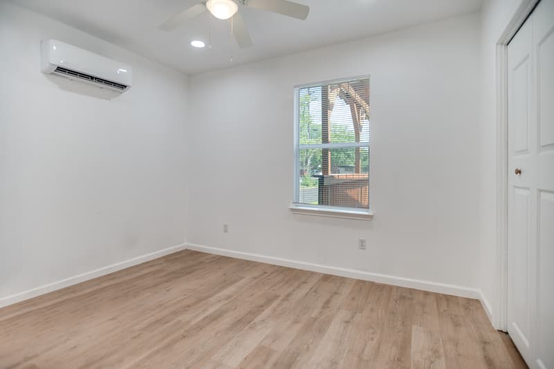 Arlington Condo: 905 West Abram Street - 1