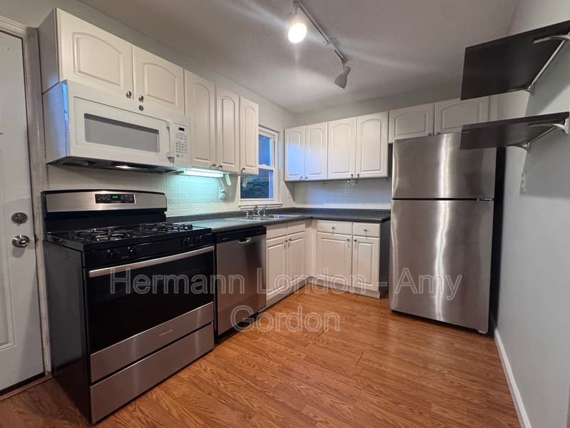 Bridgeton House: 11120 Whitehall Manor Drive