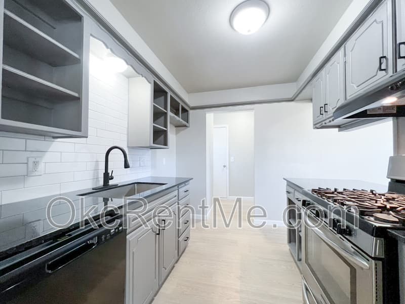 Oklahoma City House: 1428 SW 62nd St