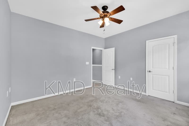 Charlotte Townhome: 15407 St Christopher Court