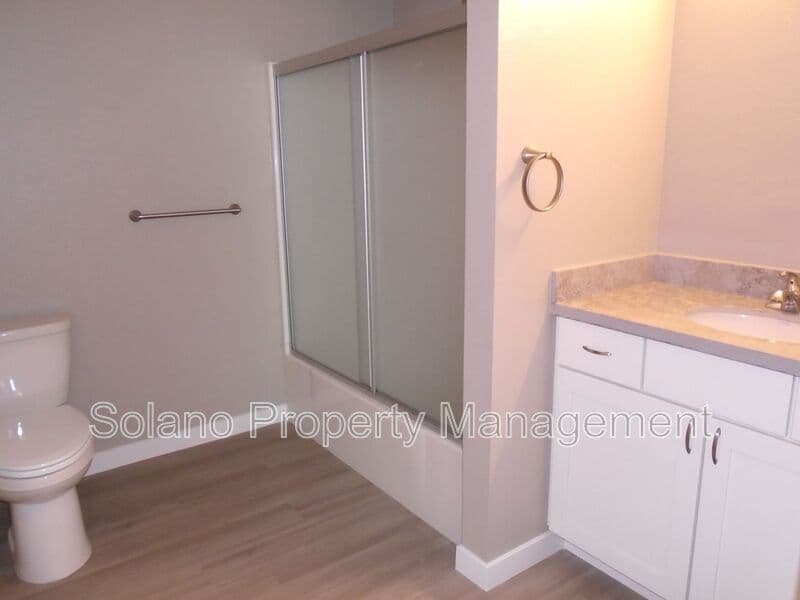 Vallejo Condo: 2401 Broadway St.