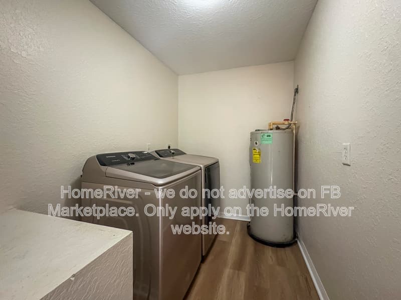 Summerfield House: 4898 SE 137th Pl