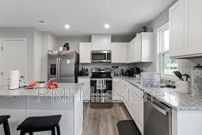 Hedgesville Townhome: 79 Otero Ln