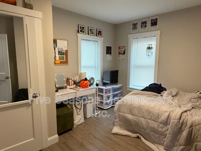 Burlington Condo: 68 South Union - A
