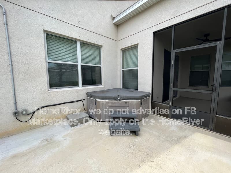 Riverview House: 12728 Avelar Creek Dr