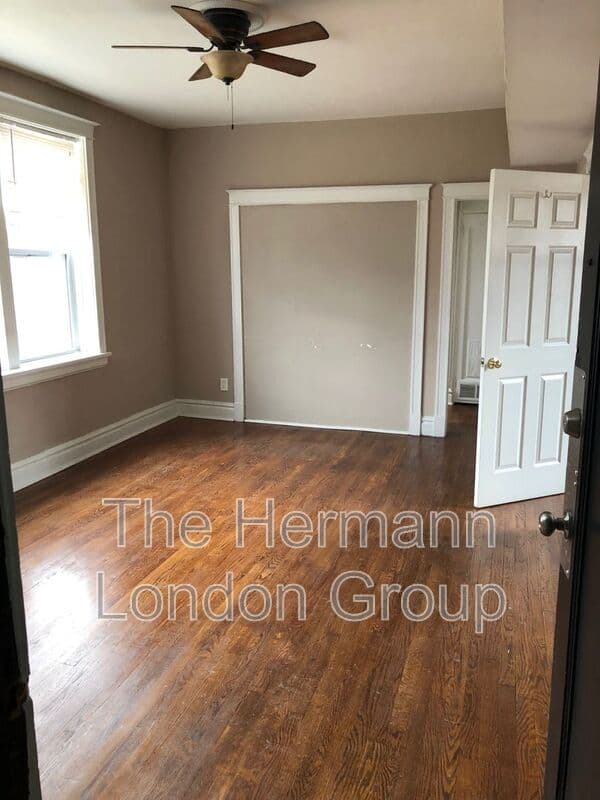 Saint Louis Condo: 3300-3308 Russell Blvd