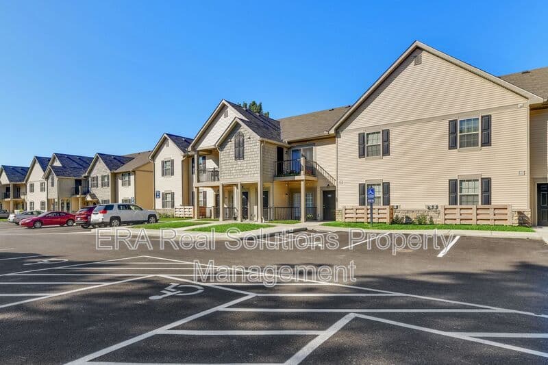 Columbus Condo: 1627-204 Gilmore Park Avenue