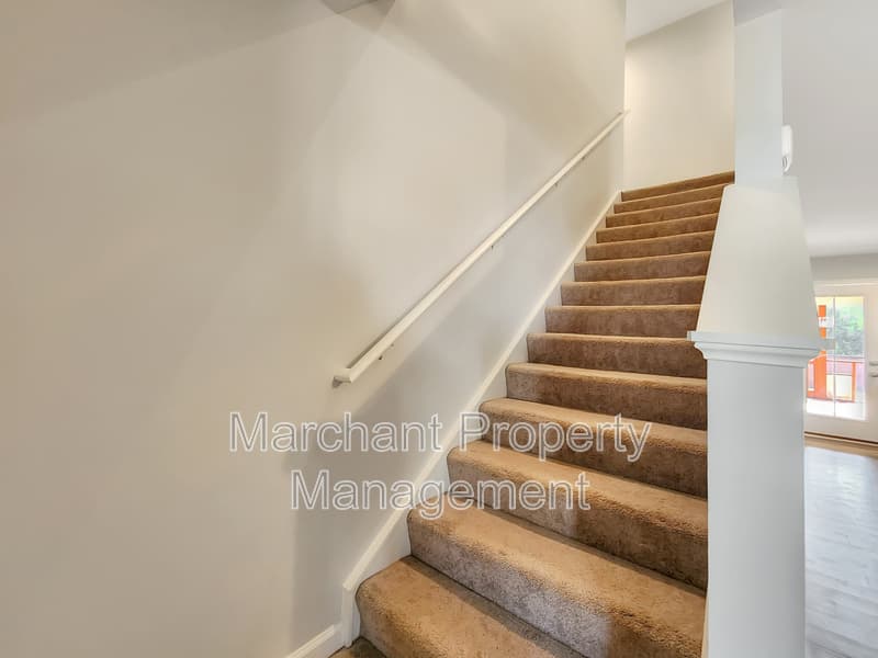 Piedmont House: 156 Barrington Creek Road