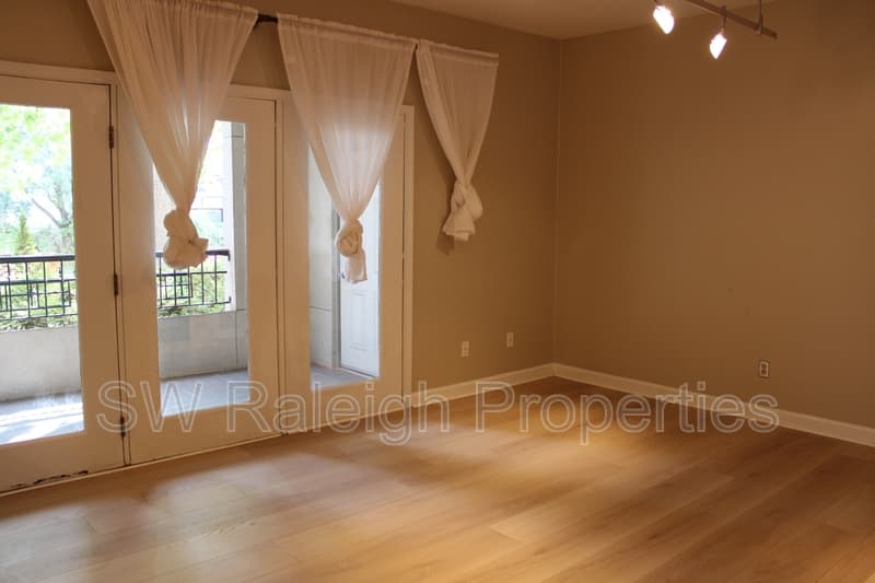 Raleigh Condo: 252 East Davie Street - 1