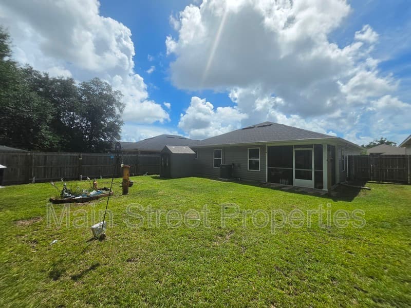 Pace House: 5165 Peach Drive