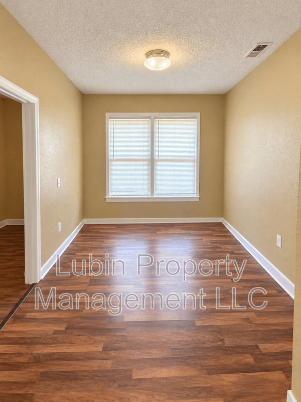 Memphis House: 1049 Stonewall St