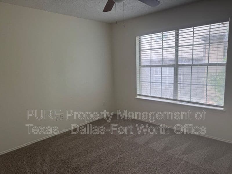 Irving Condo: 4002 W. Pioneer Dr.
