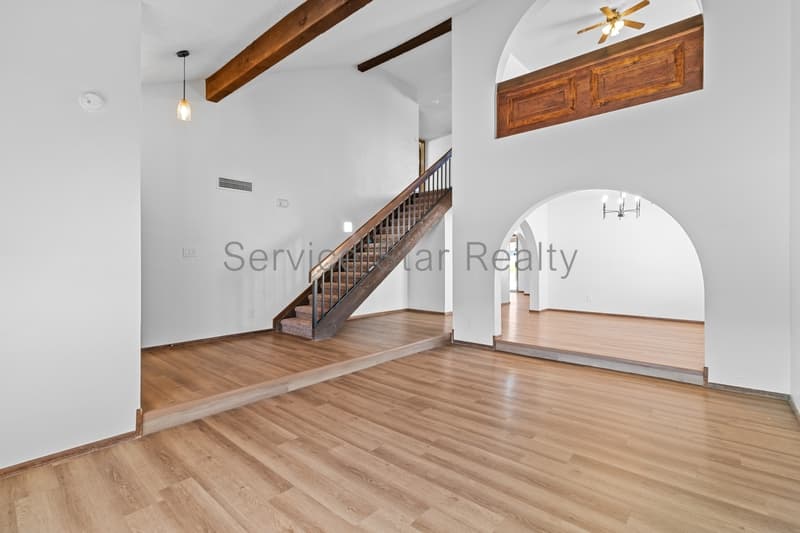 Glendale House: 6142 W Sierra St