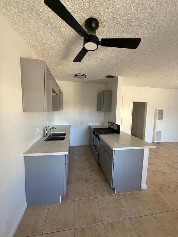 Anaheim Condo: 1818 West Sumac Lane