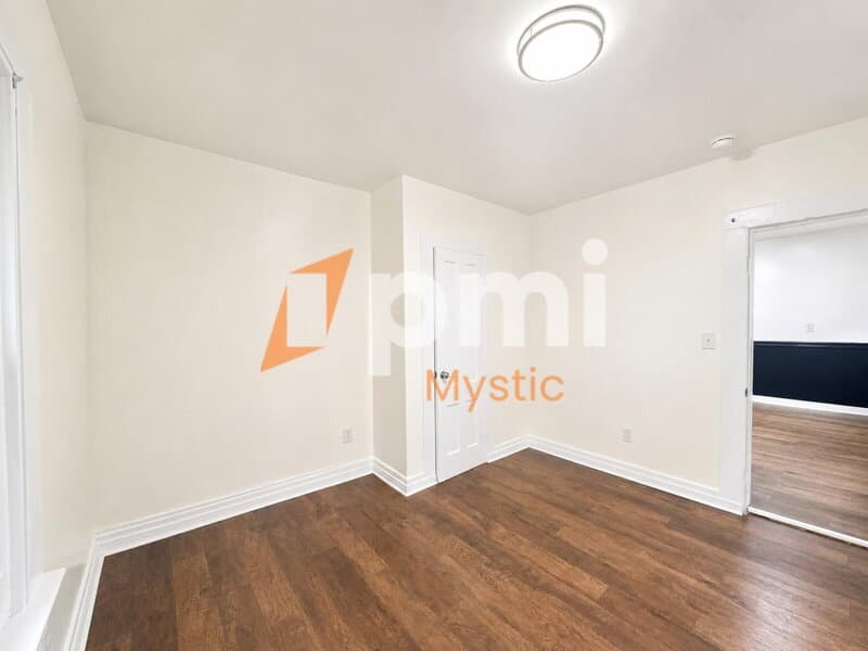 Meriden Condo: 135 Willow Street