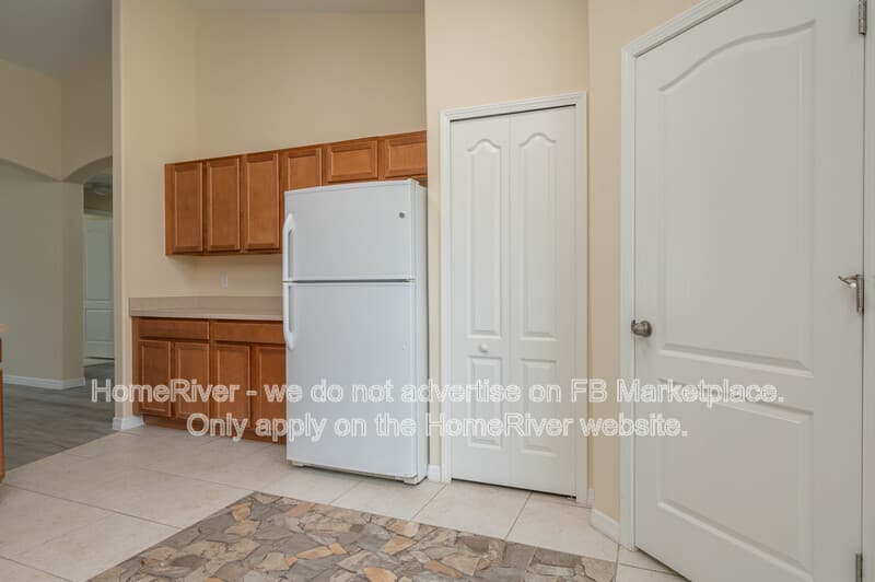 Mulberry House: 4409 Stoney River Dr