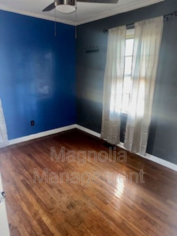 Norlina House: 471 Shephard Rd