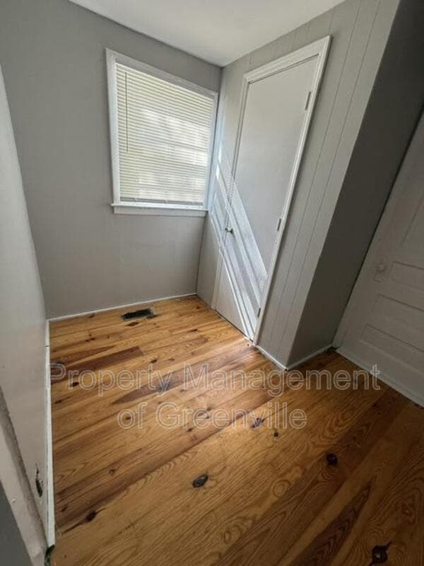Greenville House: 33 6th Street