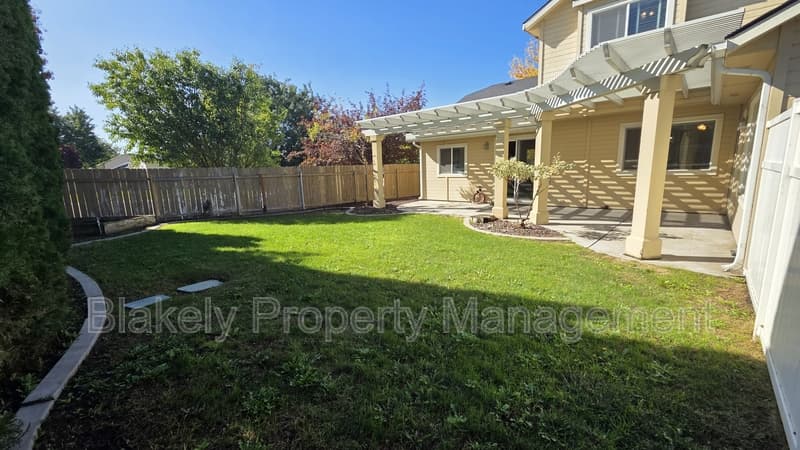 Nampa House: 72 N. Pleasant Hill Dr.