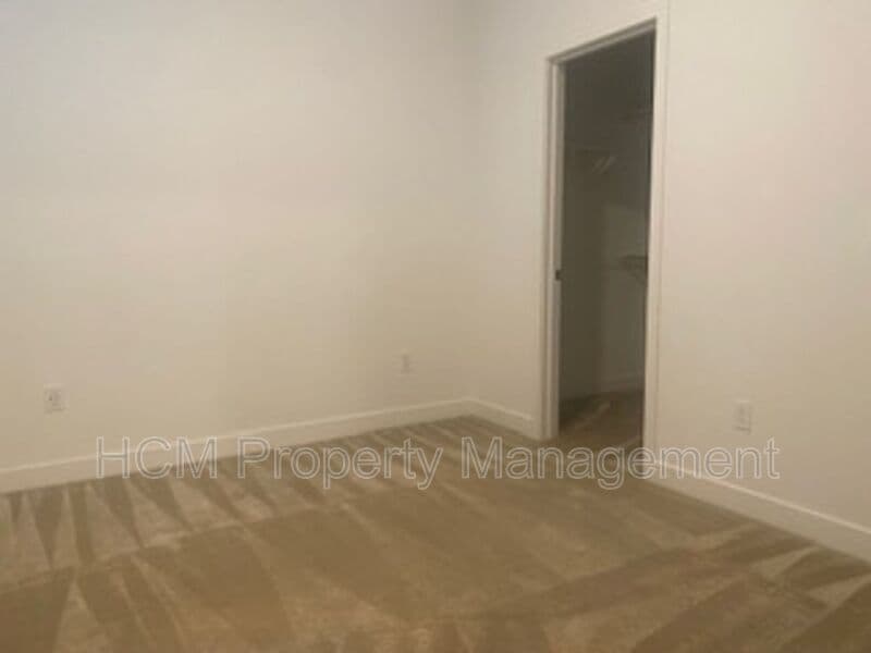 Lake Forest House: 437 Palermo