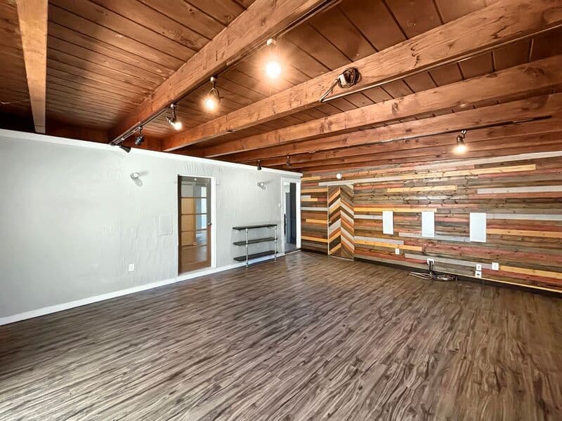 San Diego House: 3477 Aveley Place