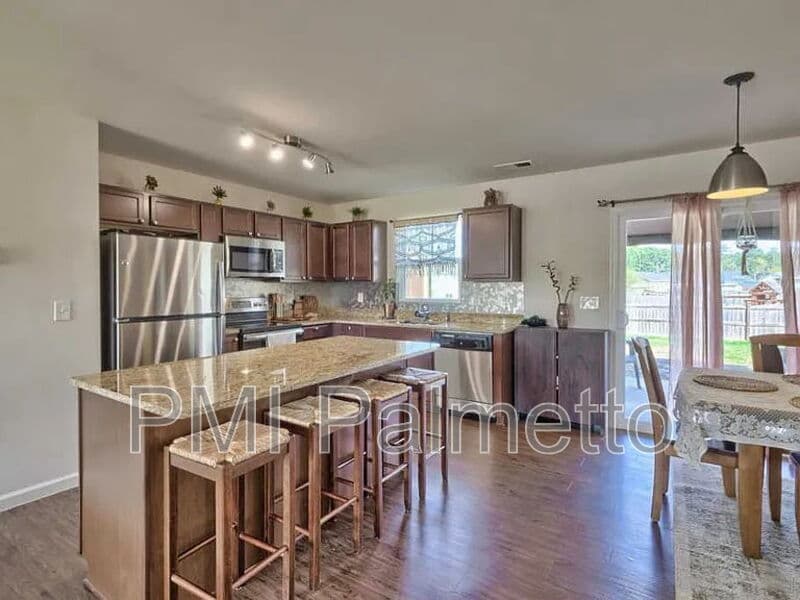 Lexington House: 1218 Denali Ct