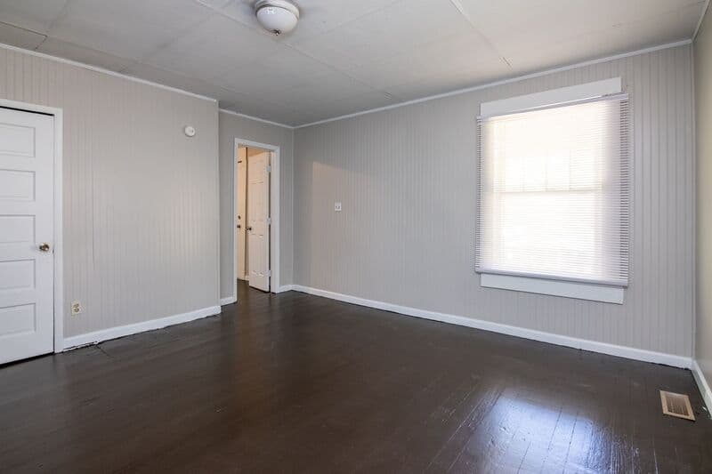 Birmingham House: 4029 44th Avenue North