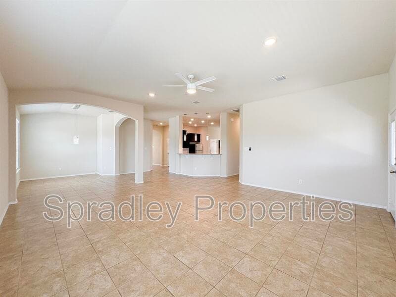 Belton House: 4617 Abergavenny Dr