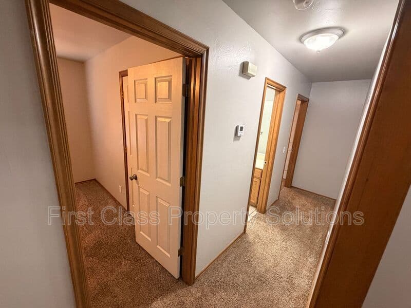 Yukon House: 12306 SW 13th St