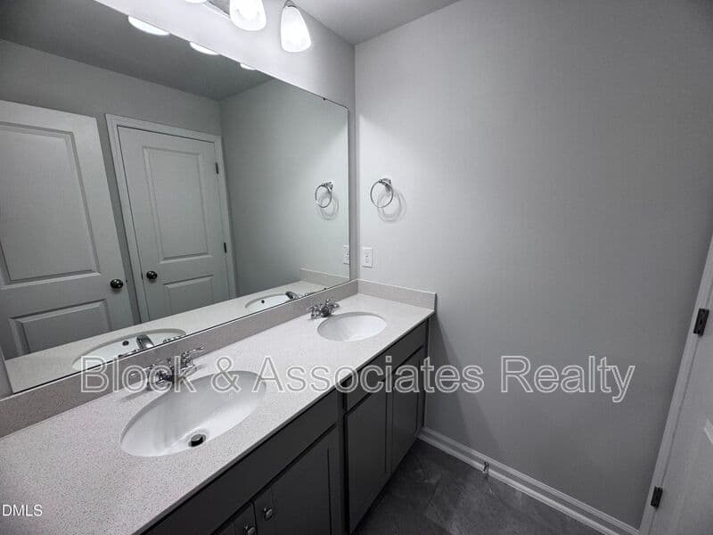 Raleigh House: 203 Broomside Avenue
