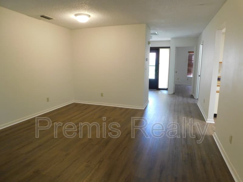 Pinellas Park Condo: 8711 40th Way N 83