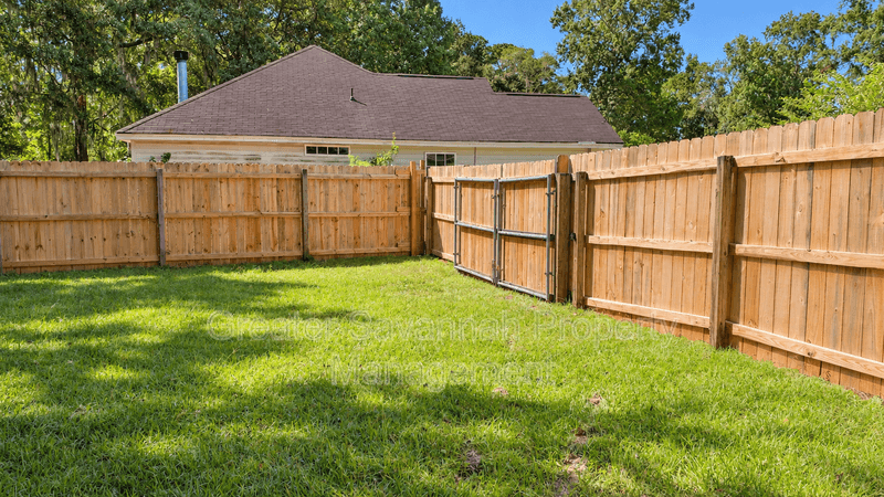 Pooler House: 12 Ashwood Court