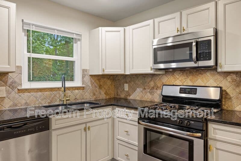 Woodbridge House: 5256 Sudberry Ln