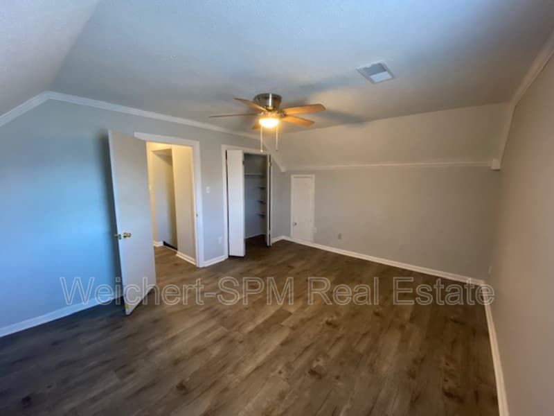Memphis House: 5685 Remsen Dr