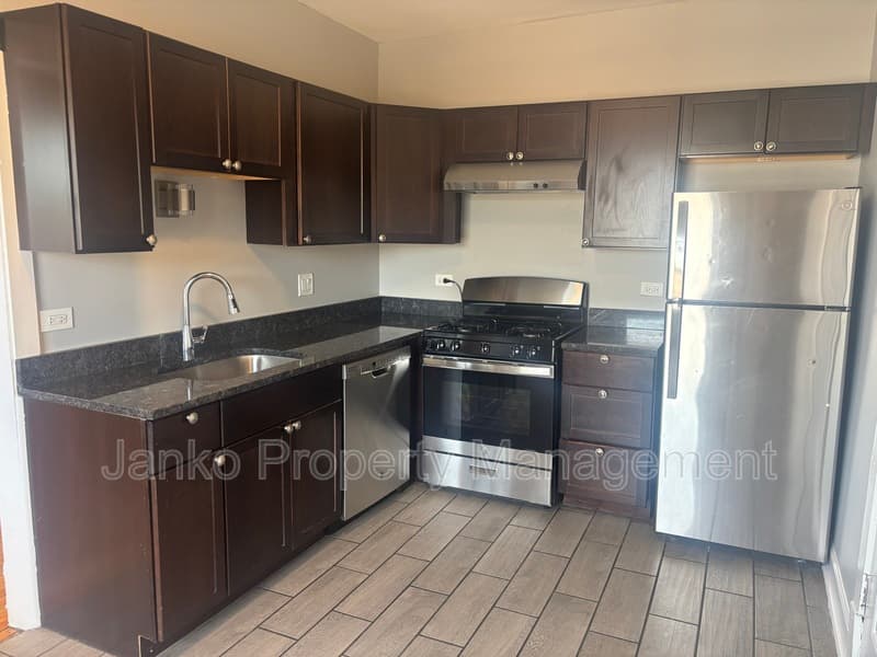 Chicago Condo: 3114 W 61st St