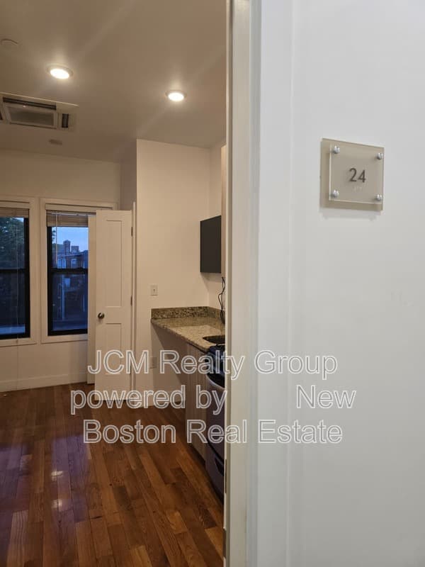 Chelsea Condo: 21 Fifth Street